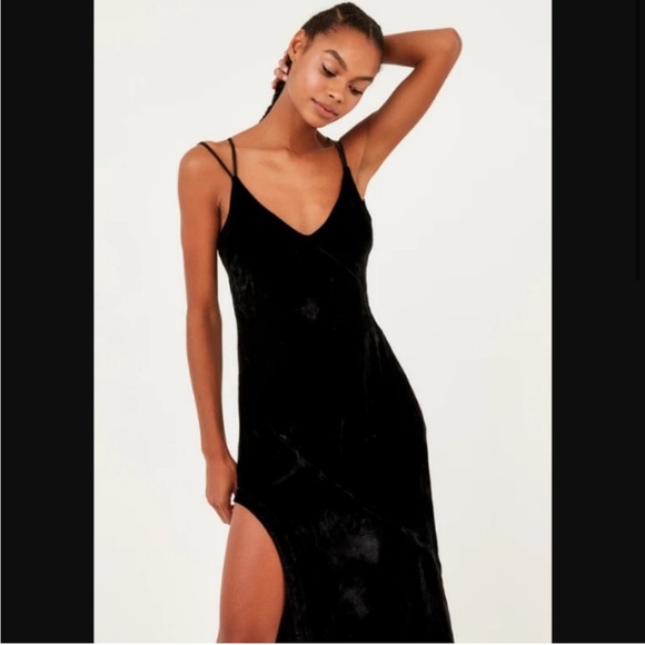 NWT For Love and Lemons Nadine Velvet Maxi Gown - Picture 2 of 7